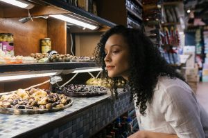 Developing Smart Habits for Reducing Food Waste Shopping